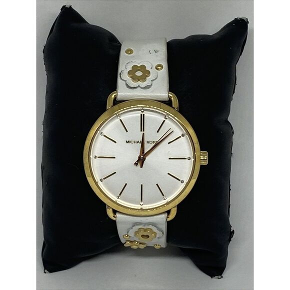 Michael Kors MK2737 Women's White Leather Analog Dial Quartz Wrist Watch MP848 - Picture 1 of 12